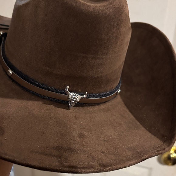 Brown Western Style Hat - Picture 2 of 3